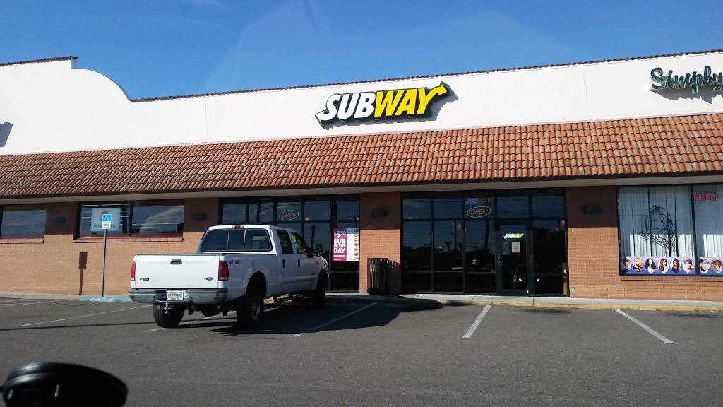 Subway Restaurants | restaurant | 3753 Ulmerton Rd, Clearwater, FL 33762, USA | 7275729388 OR +1 727-572-9388