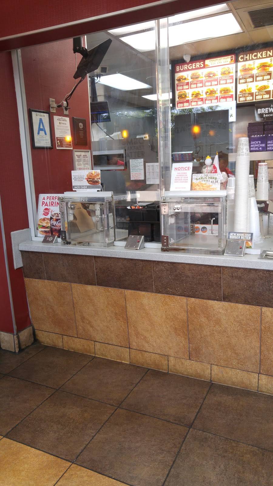 Jack in the Box | restaurant | 7503 E Slauson Ave, Commerce, CA 90040, USA | 3238902945 OR +1 323-890-2945