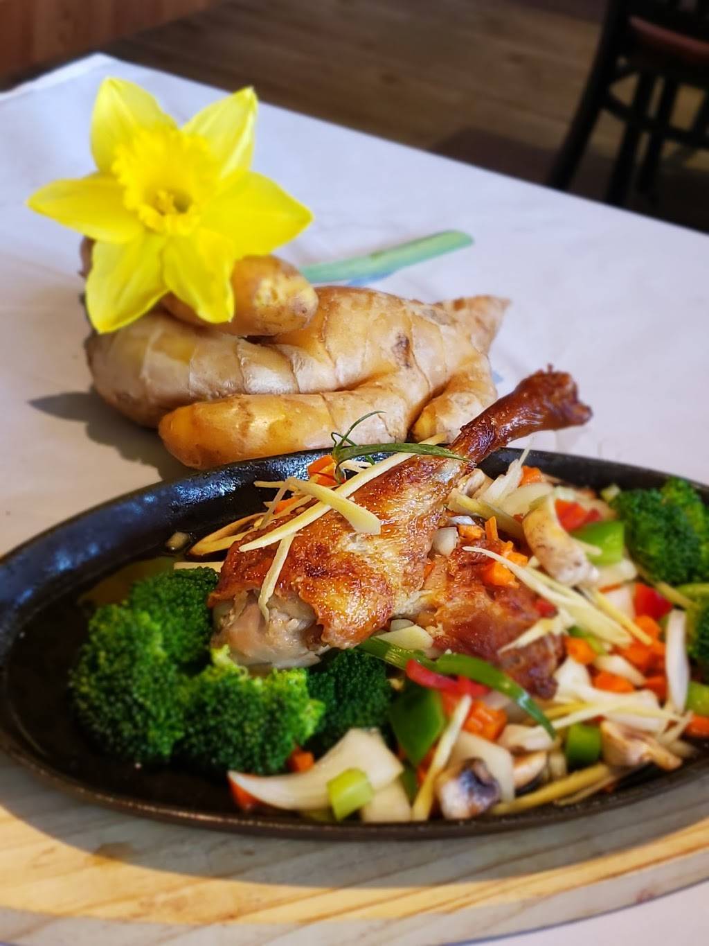 Stanwood Thai 8910 Viking way, Stanwood WA | restaurant | 8910 Viking Way, Stanwood, WA 98292, USA | 3605722200 OR +1 360-572-2200