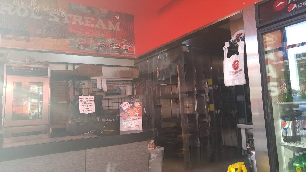 Pizza Hut | restaurant | 299 S Schmale Rd, Carol Stream, IL 60188, USA | 6306820455 OR +1 630-682-0455