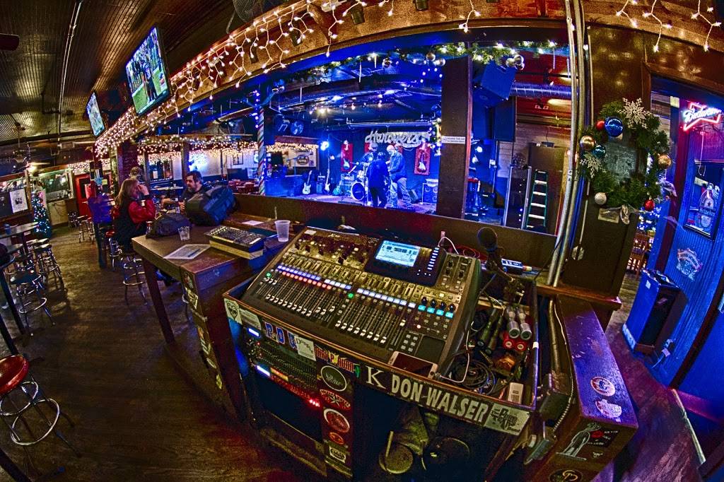 Hanovers Draught Haus | restaurant | 108 E Main St, Pflugerville, TX 78660, USA | 5129695027 OR +1 512-969-5027