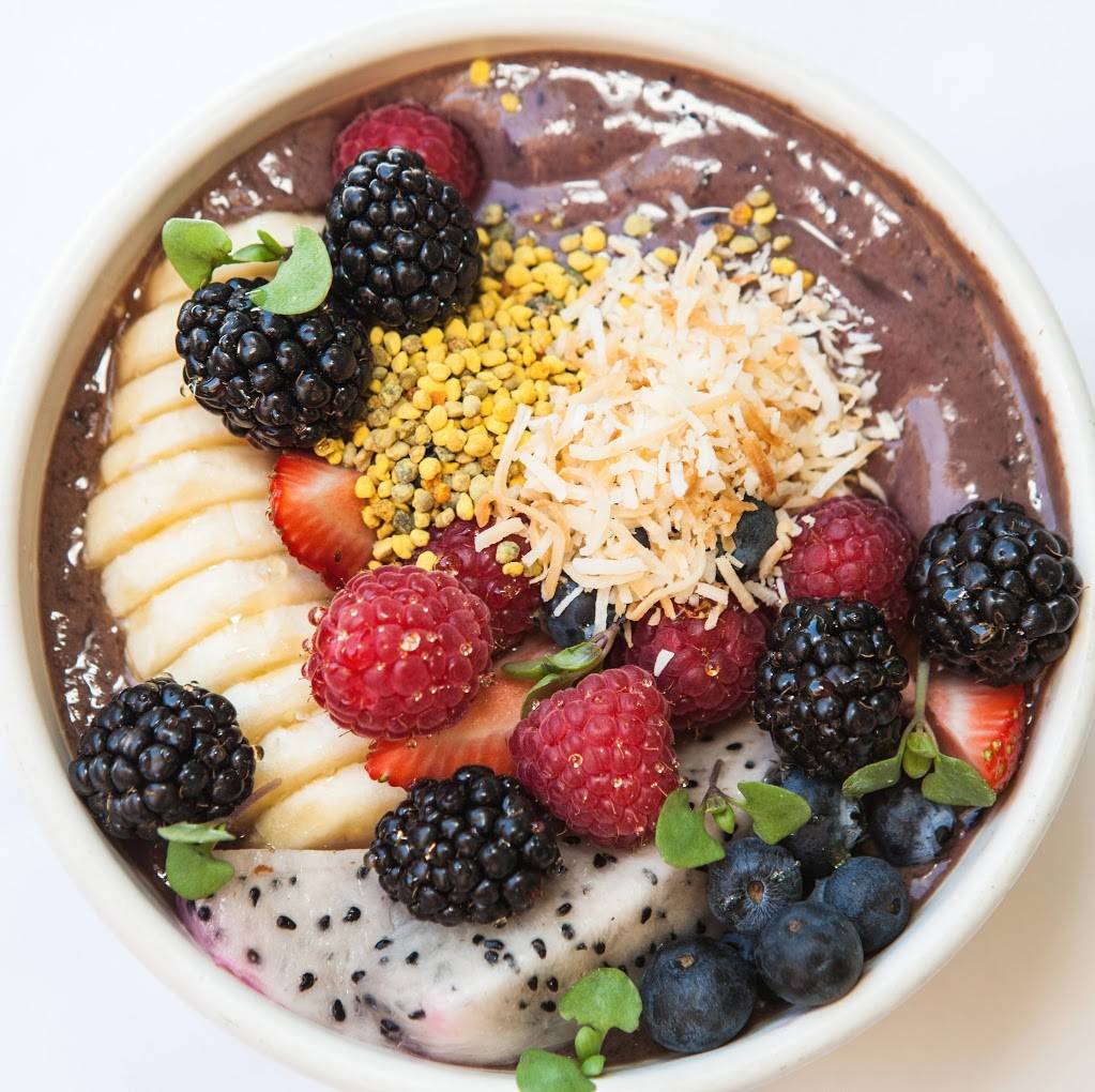 Chi Chi | restaurant | 415 S Belardo Rd, Palm Springs, CA 92262, USA | 7603183005 OR +1 760-318-3005