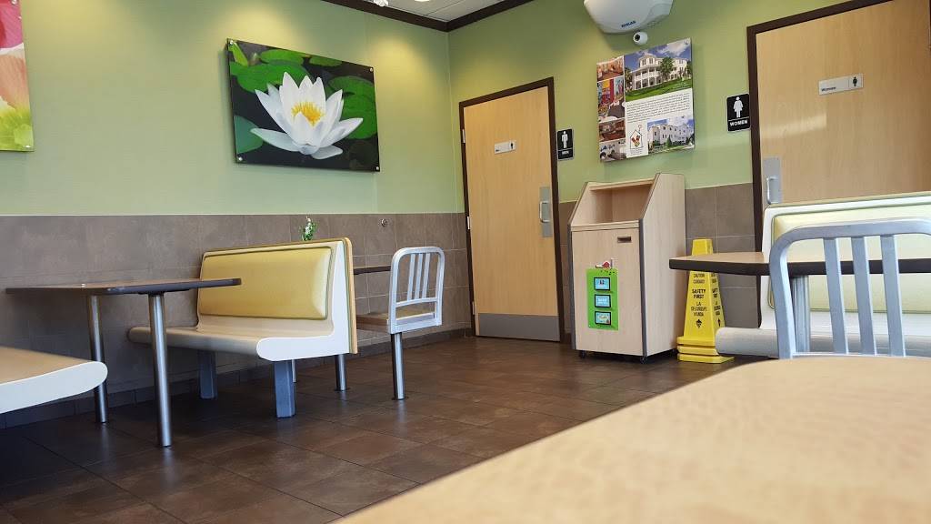 McDonalds | cafe | 3290 Garden St, Titusville, FL 32796, USA | 3212640039 OR +1 321-264-0039