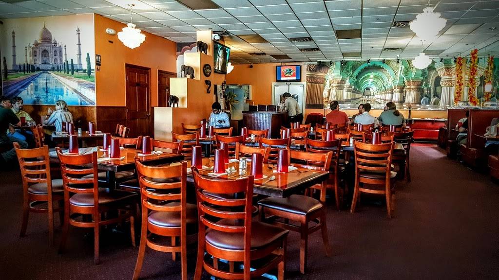 Bombay Grill | restaurant | 216 N Hurstbourne Pkwy, Louisville, KY 40222, USA | 5024258892 OR +1 502-425-8892
