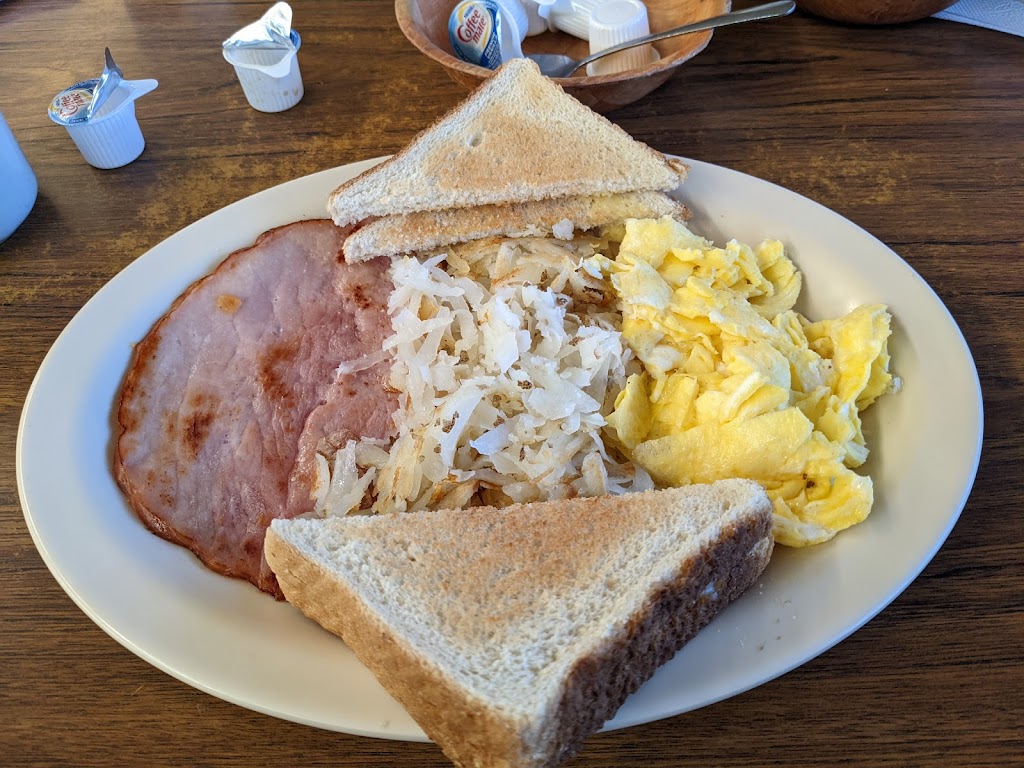 Hot Stuff Pizza | restaurant | 915 S Broadway, Laverne, OK 73848, USA | 5809213302 OR +1 580-921-3302