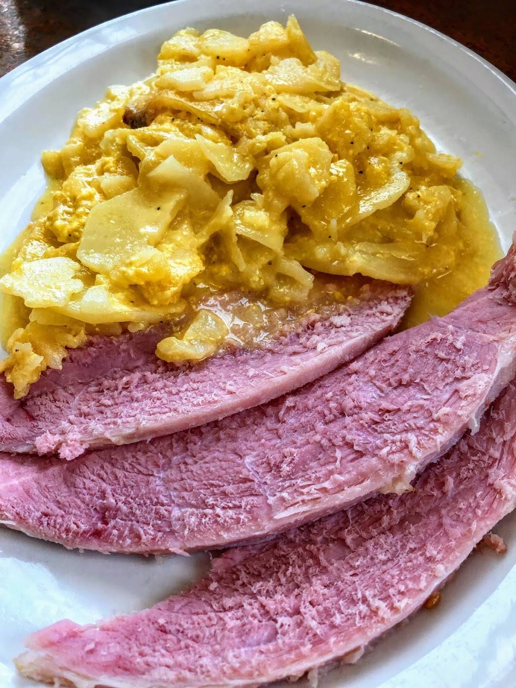 Betty Ross | restaurant | 28726 John R Rd, Madison Heights, MI 48071, USA | 2485411353 OR +1 248-541-1353