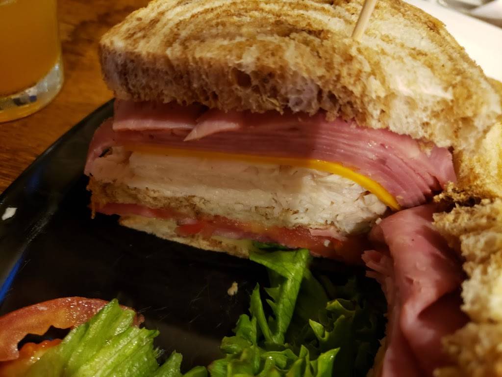 The Iron Horse Grill | restaurant | 735 Gardenview Dr, Pine Mountain, GA 31822, USA | 7064893085 OR +1 706-489-3085