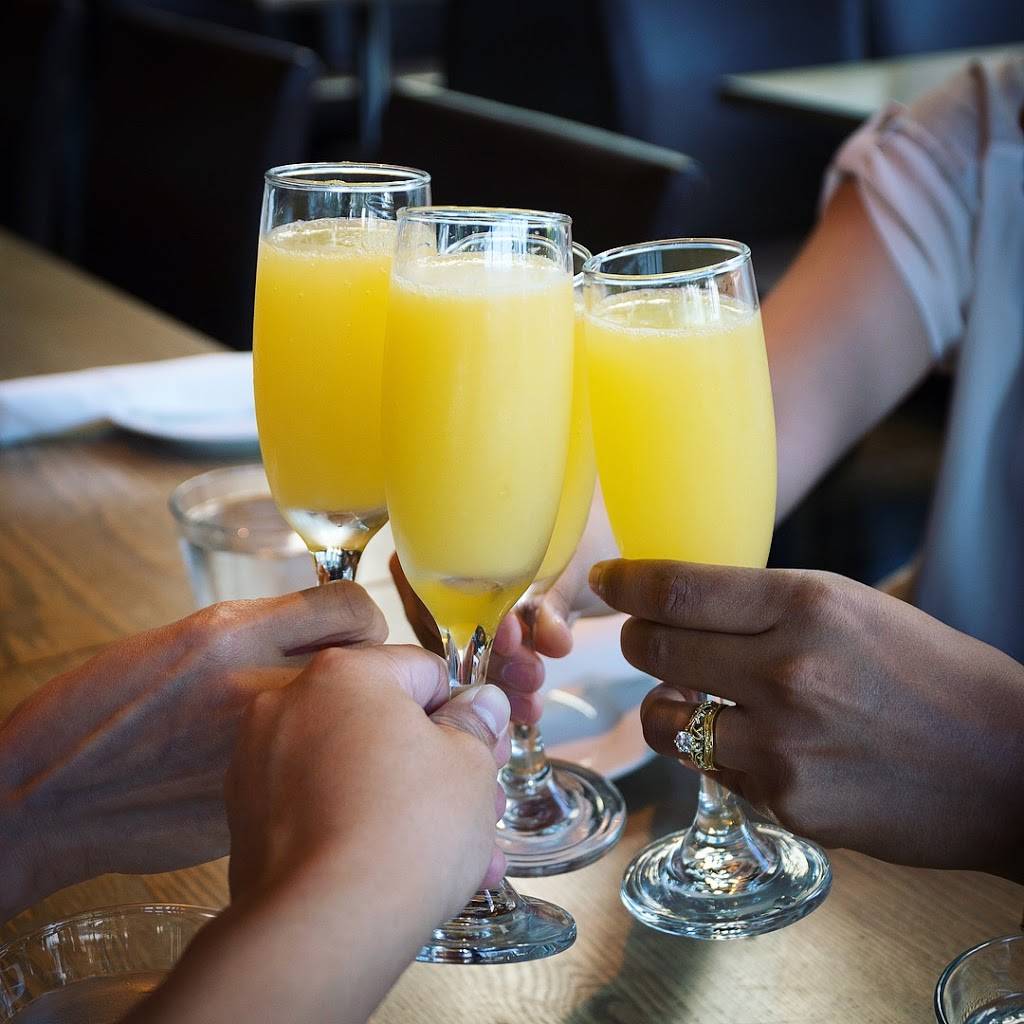 Against the Grain | restaurant | 25 Dockside Dr, Toronto, ON M5A 0B5, Canada | 6473441562 OR +1 647-344-1562