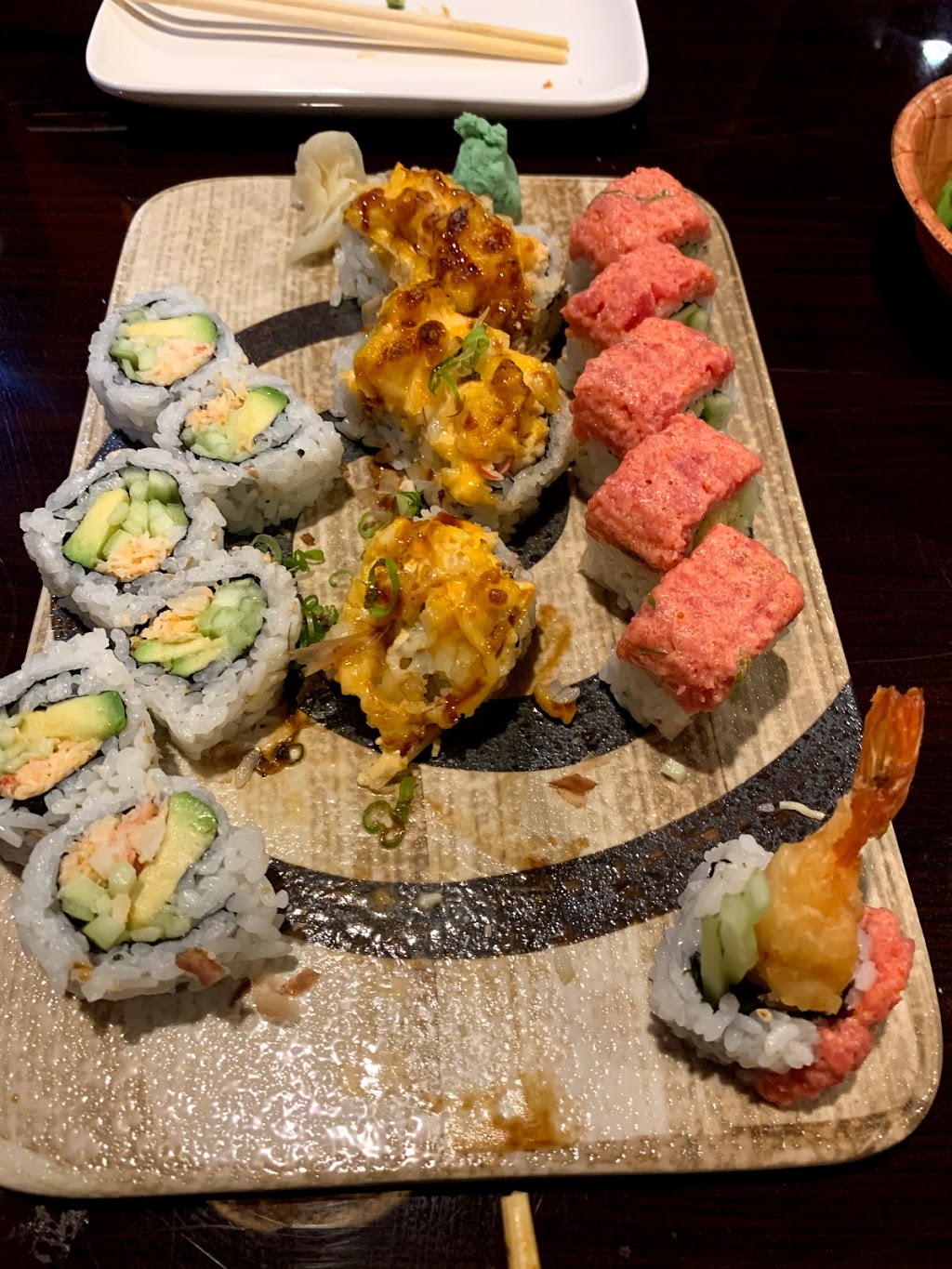 Tsuki Sushi & Grill | restaurant | 1005 E St Charles Rd, Lombard, IL 60148, USA | 6307853330 OR +1 630-785-3330
