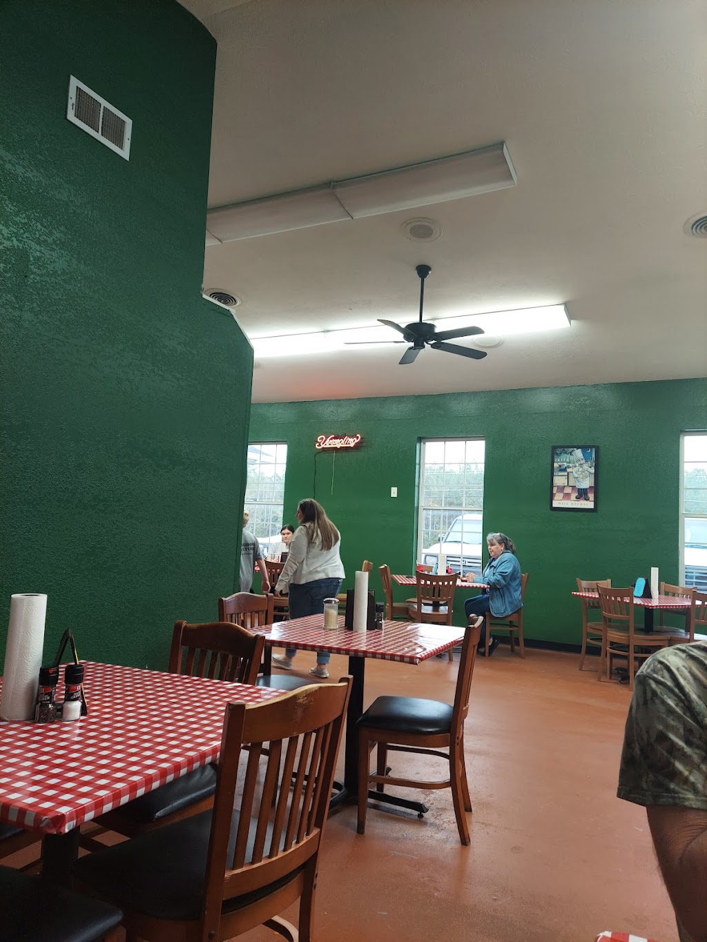 The Pizza Pub | restaurant | 4857 US-411, Ocoee, TN 37323, USA | 4232999007 OR +1 423-299-9007