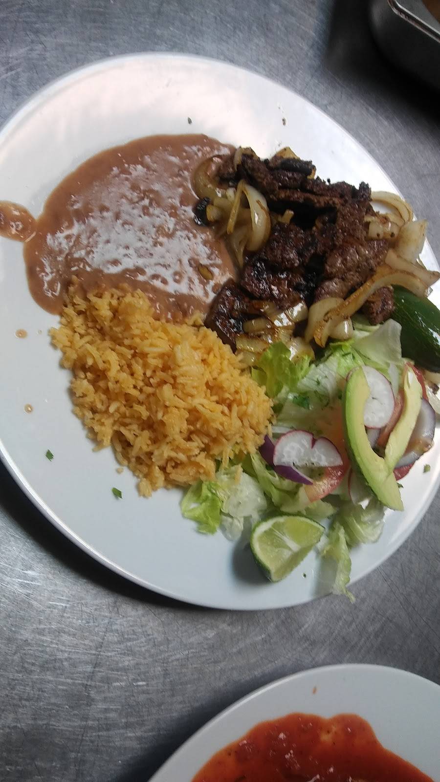 El Michoacano Restaurante | restaurant | 10817 Denton Dr suite d, Dallas, TX 75220, United States | 2148542728 OR +1 214-854-2728