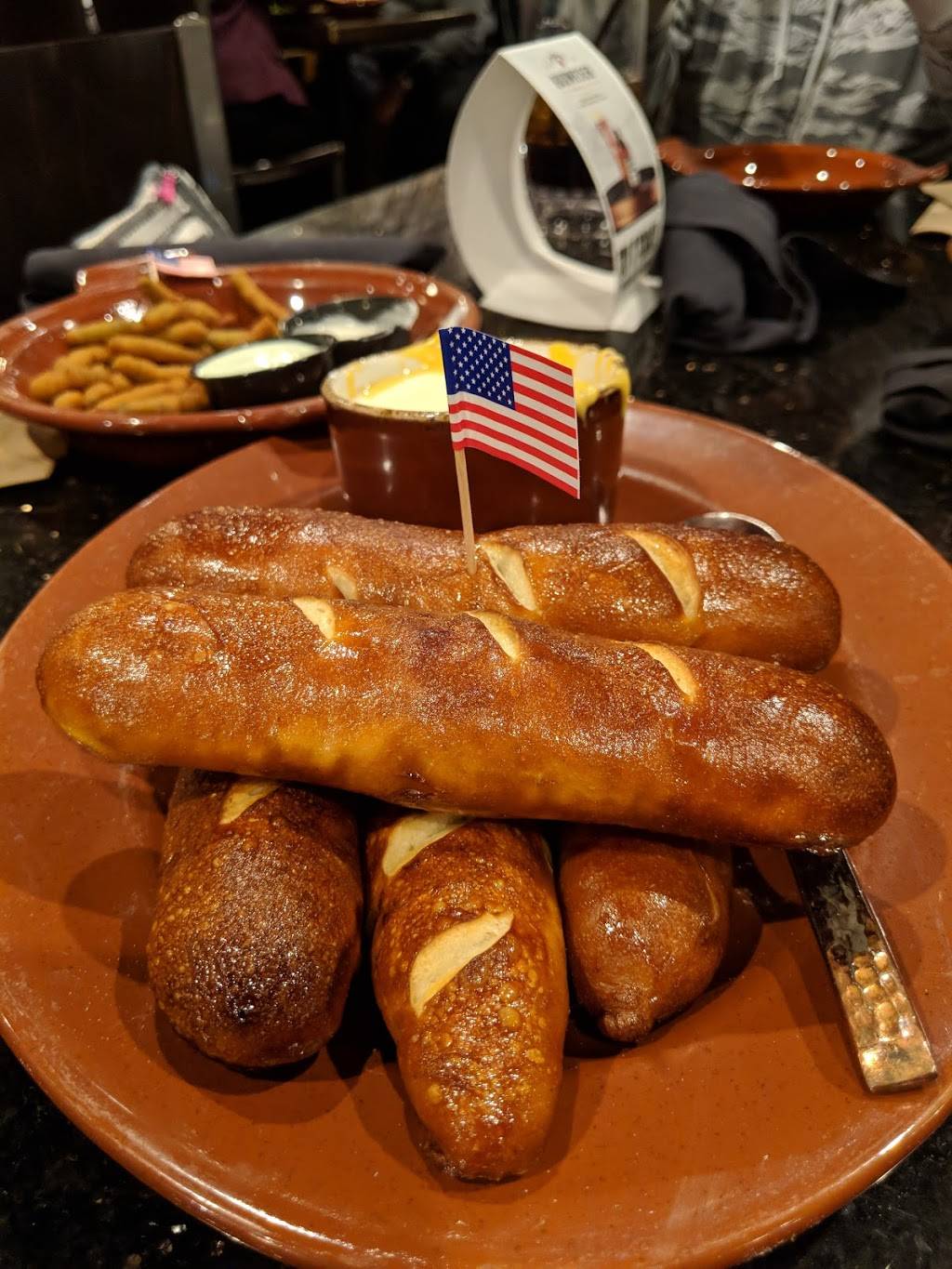 Industrial Revolution Eatery & Grille | restaurant | 1084 Linwood Ave, Valparaiso, IN 46383, USA | 2194651801 OR +1 219-465-1801