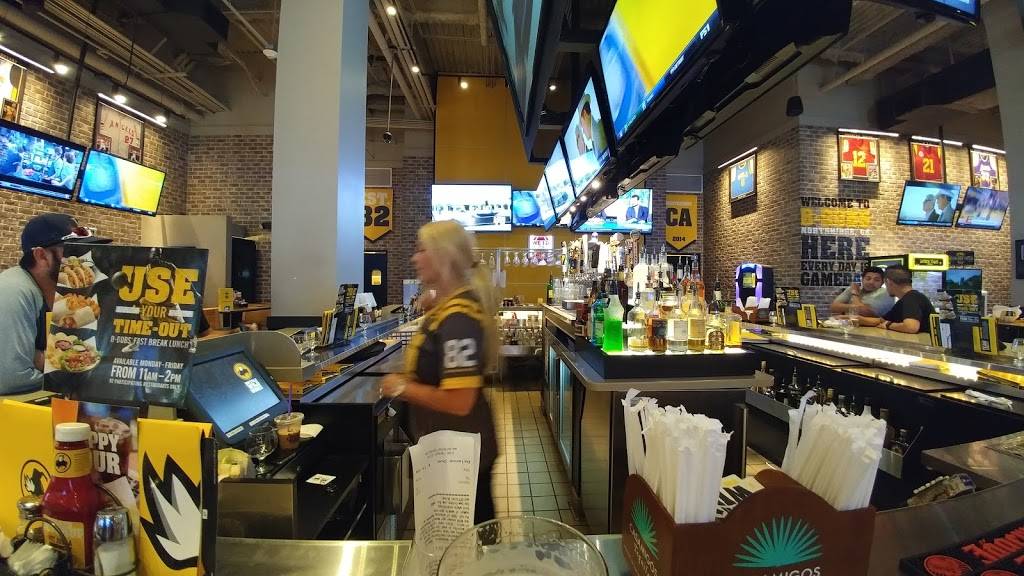 Buffalo Wild Wings | restaurant | 9301 Tampa Ave, Northridge, CA 91324, USA | 8188868520 OR +1 818-886-8520