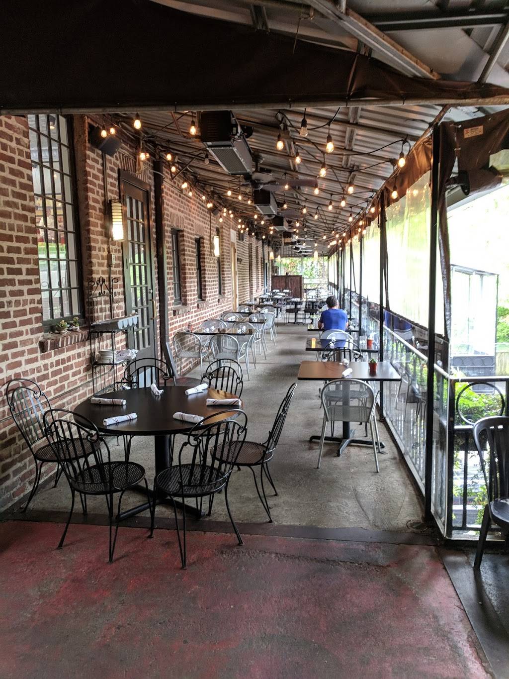 Fontaines Oyster House | restaurant | 1026 1/2 North Highland Avenue Northeast, Atlanta, GA 30306, USA | 4048720869 OR +1 404-872-0869