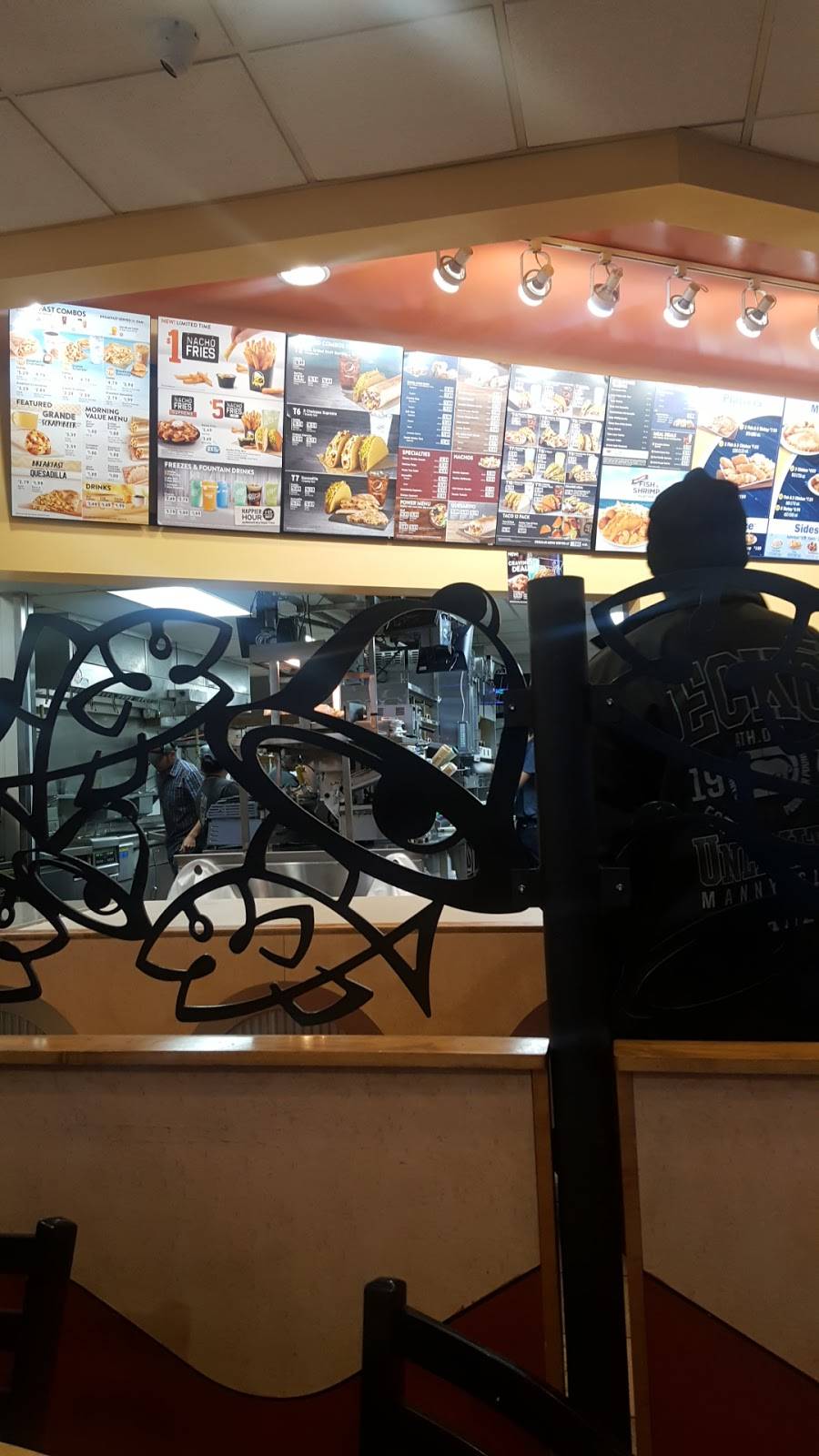 Long John Silvers | restaurant | 4105 Chambers Rd, Denver, CO 80239, USA | 3033074338 OR +1 303-307-4338