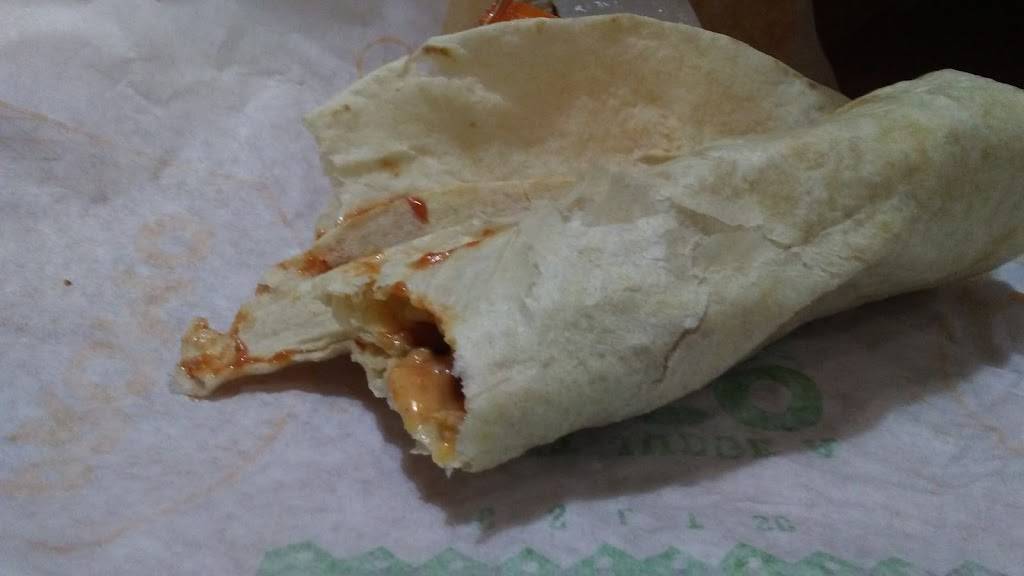 Del Taco | meal takeaway | 9906 Sierra Ave, Fontana, CA 92335, USA | 9098233191 OR +1 909-823-3191