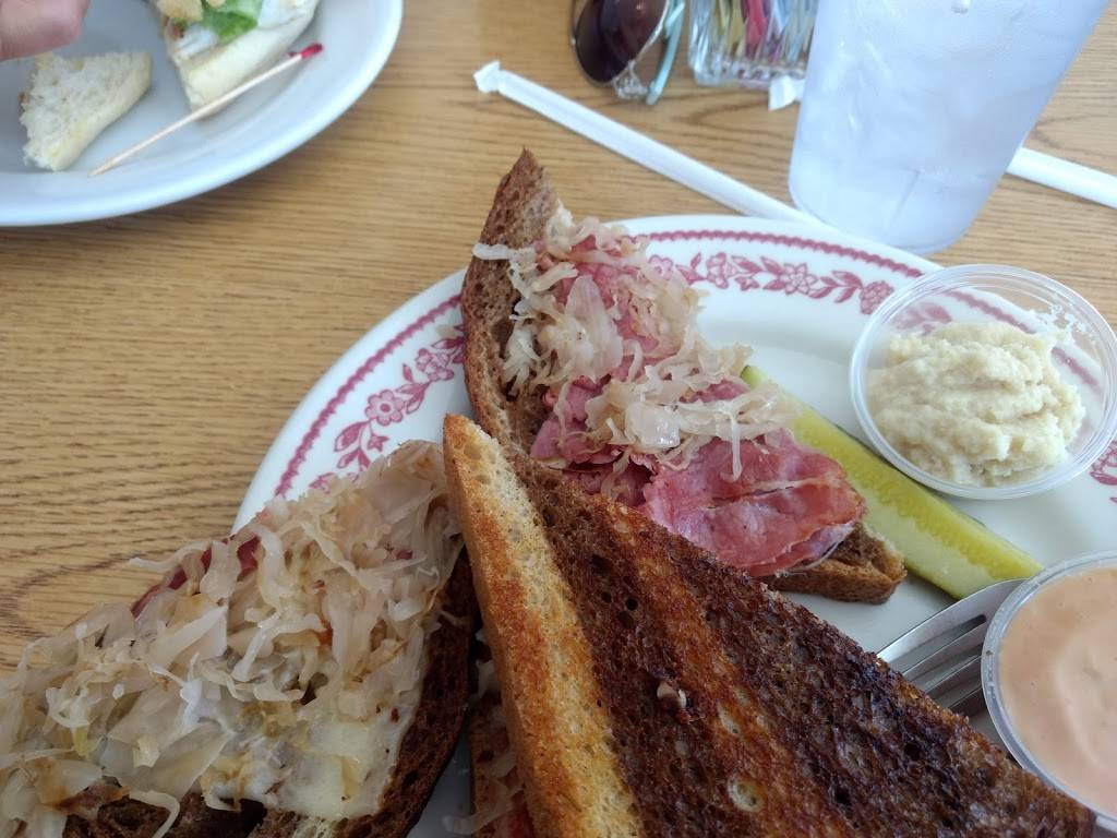 Drifters Restaurant & Lounge | restaurant | 201 N Riverside Ave A7, St Clair, MI 48079, USA | 8103294913 OR +1 810-329-4913