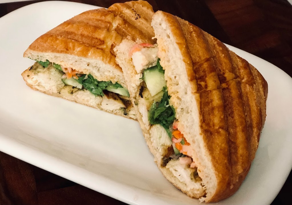 Slangin Asian | restaurant | 11 NW Briarcreek Dr, Lawton, OK 73505, USA | 5805835442 OR +1 580-583-5442