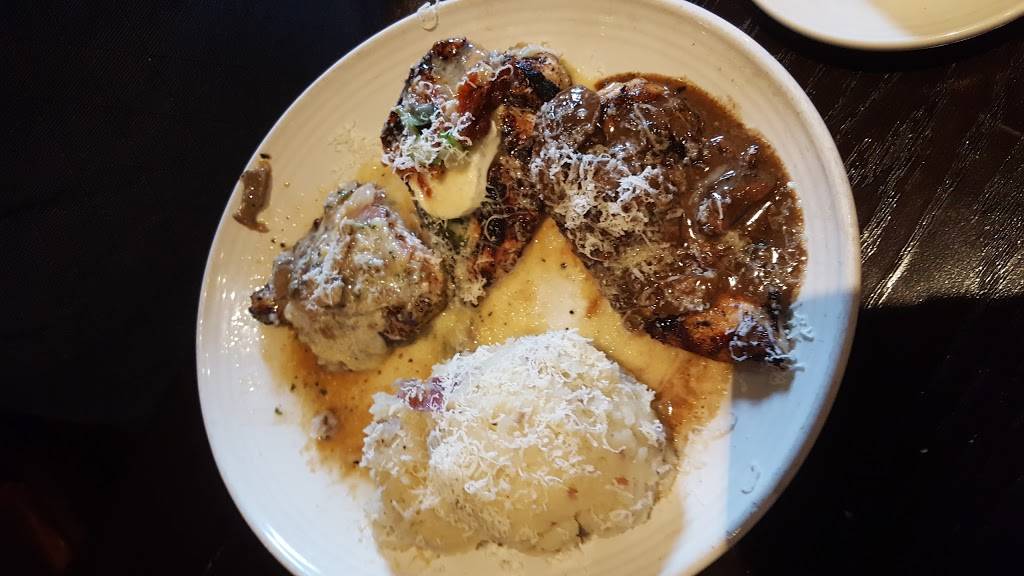 Carrabbas Italian Grill | restaurant | 4209 Sycamore Dairy Rd, Fayetteville, NC 28303, USA | 9104869300 OR +1 910-486-9300