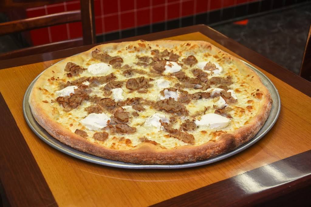 Atlantis Pizzeria | restaurant | 5925 S Congress Ave, Atlantis, FL 33462, USA | 5619653330 OR +1 561-965-3330