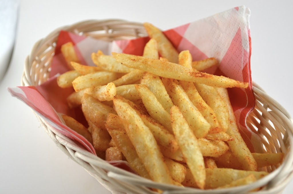 Spot chickNmor | meal takeaway | 34710 Vine St, Eastlake, OH 44095, USA | 4405108089 OR +1 440-510-8089