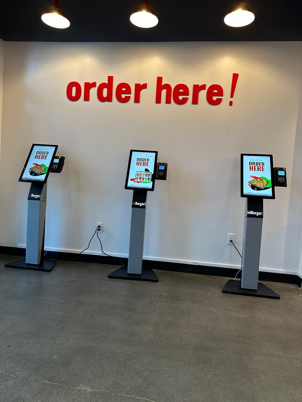 iniBurger - Gourmet Burgers | restaurant | 3555 Monroe St #75, Santa Clara, CA 95051, USA | 4086753772 OR +1 408-675-3772