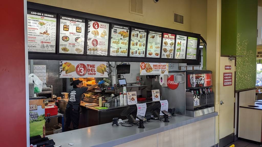 Del Taco | meal takeaway | 1155 B St, San Diego, CA 92101, USA | 6192398226 OR +1 619-239-8226
