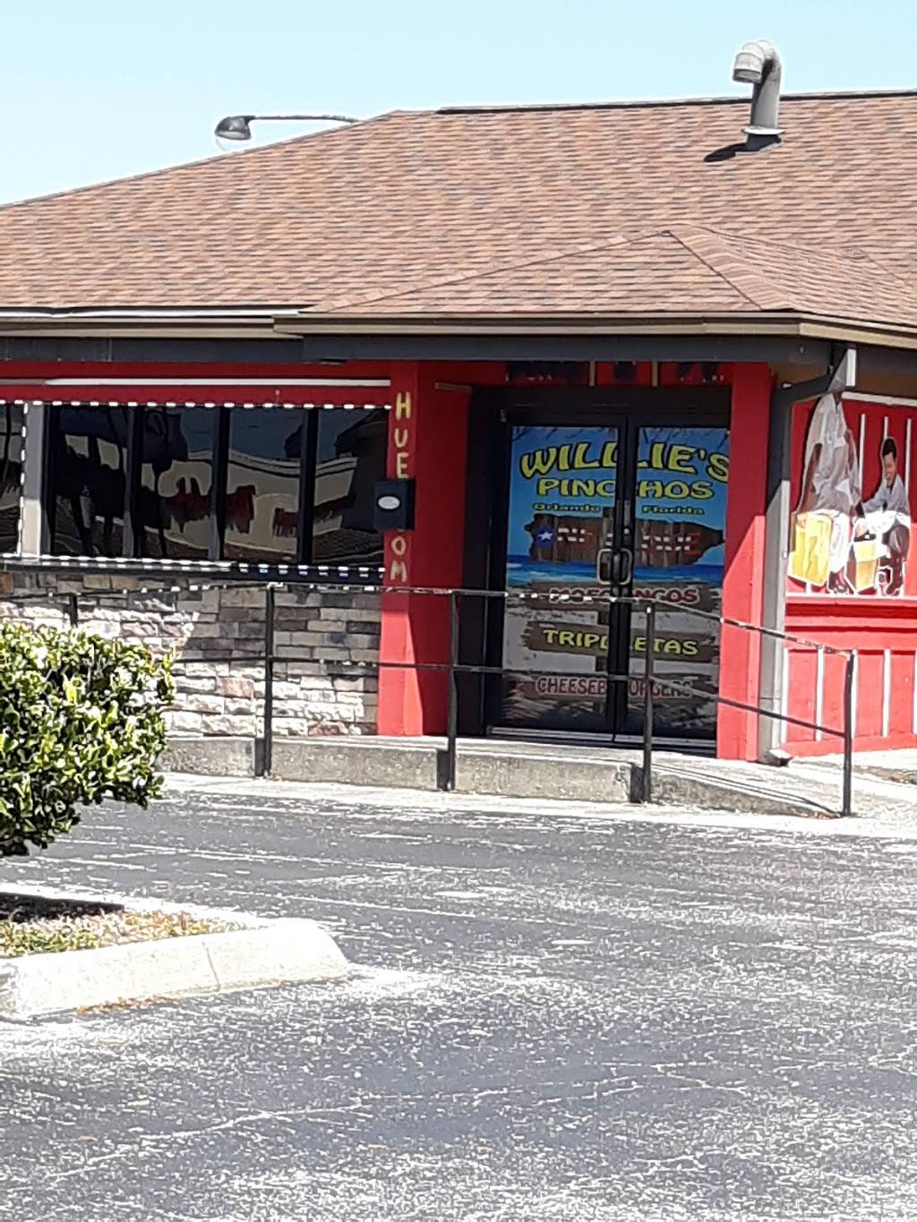 Willies Pinchos | restaurant | 1000 W Vine St, Kissimmee, FL 34741, USA | 4077852330 OR +1 407-785-2330