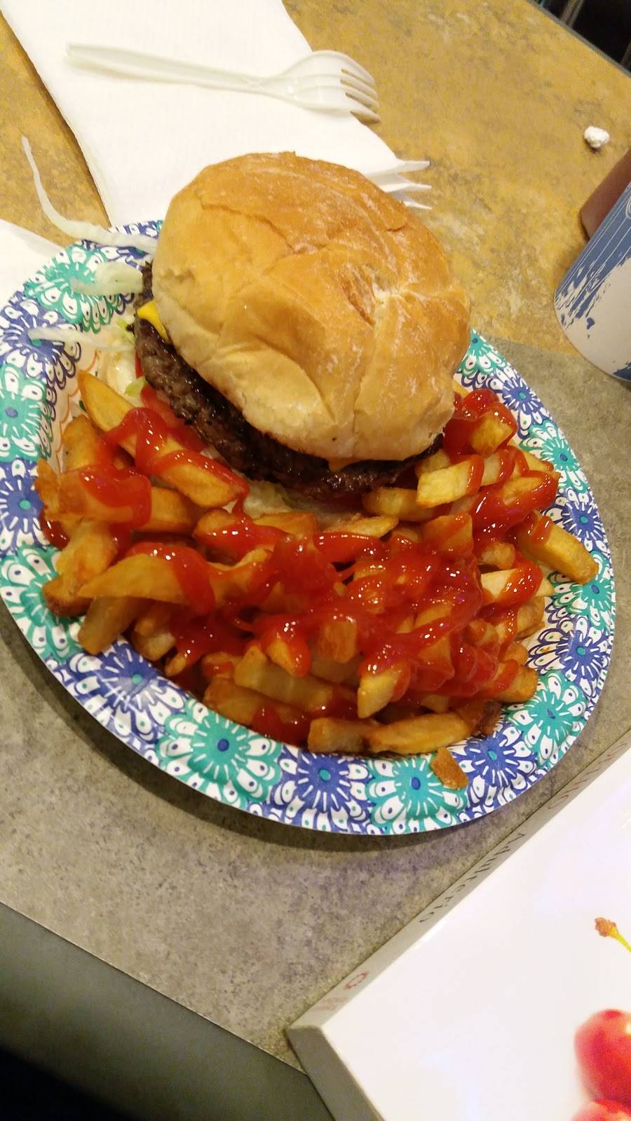 Cove Beach Grill | restaurant | 820 Cove Rd, Stamford, CT 06902, USA | 2035179090 OR +1 203-517-9090