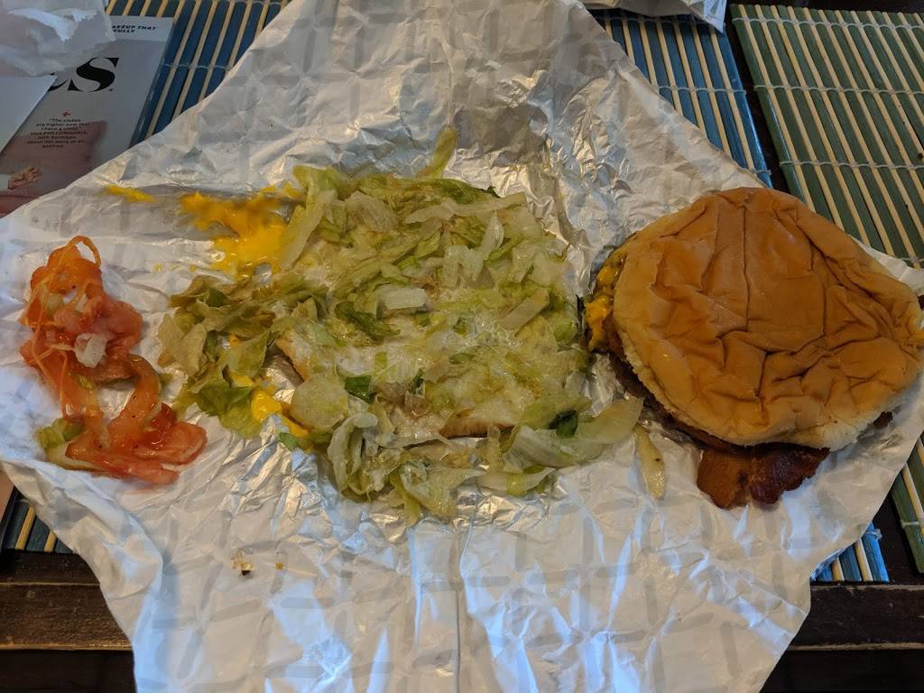 Smittys In & Out | restaurant | 1424 W Main St, Elma, WA 98541, USA | 3604822912 OR +1 360-482-2912