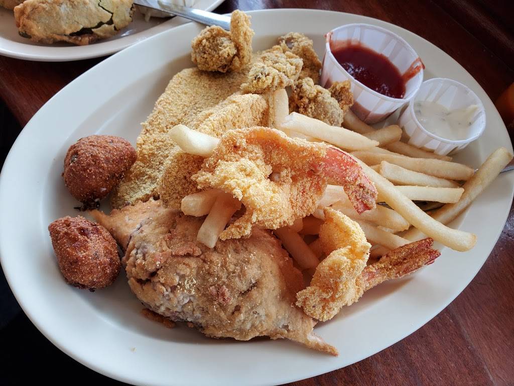 Captain Toms Seafood & Oyster Bar | restaurant | 10501 FM 1960, Houston, TX 77070, USA | 2818908334 OR +1 281-890-8334