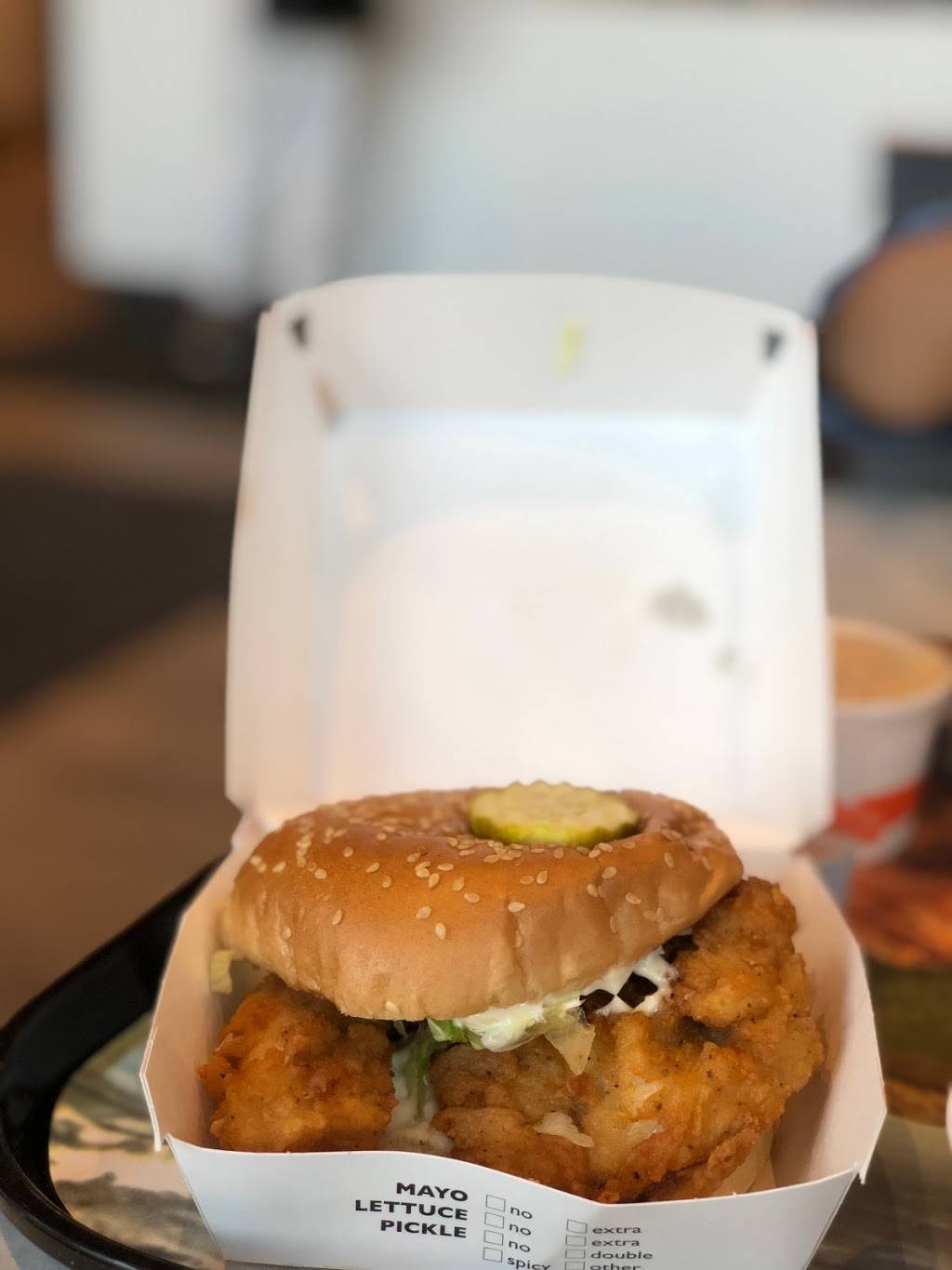 Mary Browns Chicken & Taters | restaurant | 3098 Carling Ave Unit 6B, Nepean, ON K2B 7K2, Canada | 6138280808 OR +1 613-828-0808