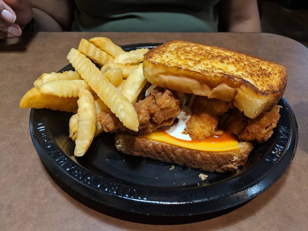 Zaxbys Chicken Fingers & Buffalo Wings | restaurant | 5971 Ogeechee Rd, Savannah, GA 31419, USA | 9129615570 OR +1 912-961-5570