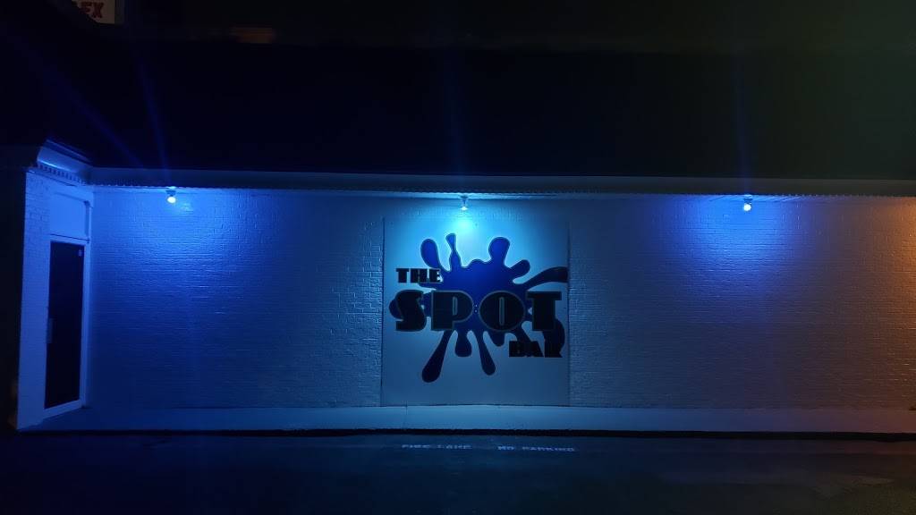 The Spot Bar | restaurant | 3101 E Division St, Arlington, TX 76011, USA | 8175389123 OR +1 817-538-9123