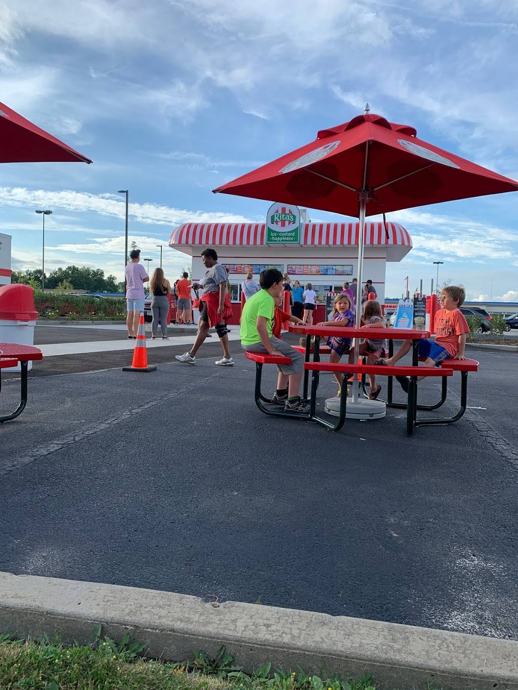 Ritas Italian Ice | restaurant | 2393 E State St, Hermitage, PA 16148, USA | 7243087713 OR +1 724-308-7713