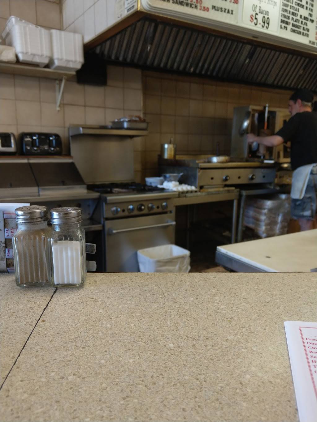 Big Rays Grill | restaurant | 4653 S Halsted St, Chicago, IL 60609, USA | 7732856201 OR +1 773-285-6201