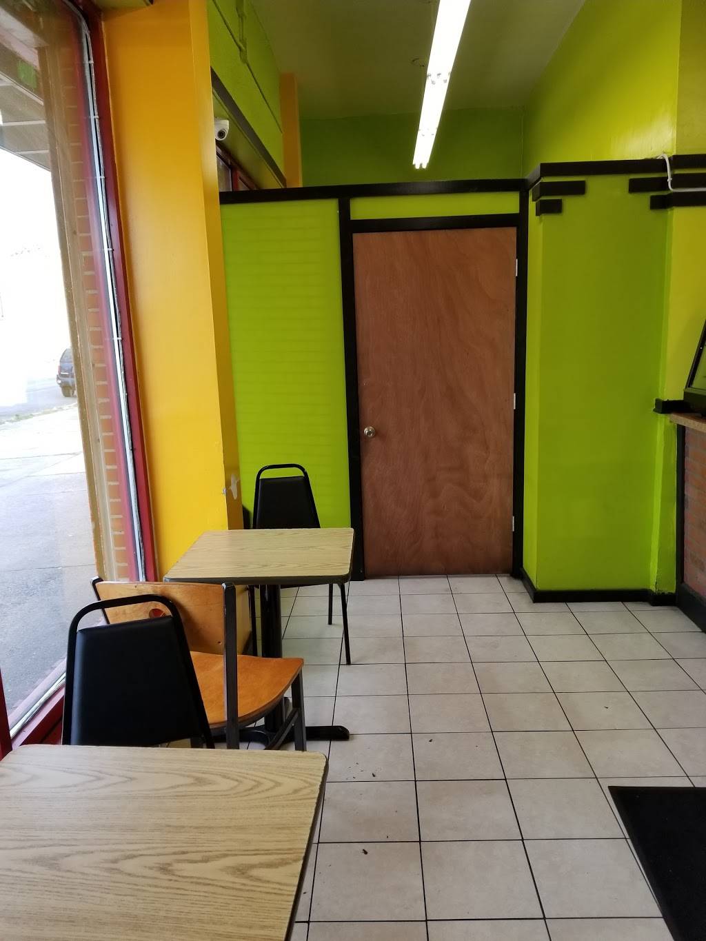 Channers Sunshine Restaurant | restaurant | 1037 Albany Ave, Hartford, CT 06112, USA | 8602786221 OR +1 860-278-6221