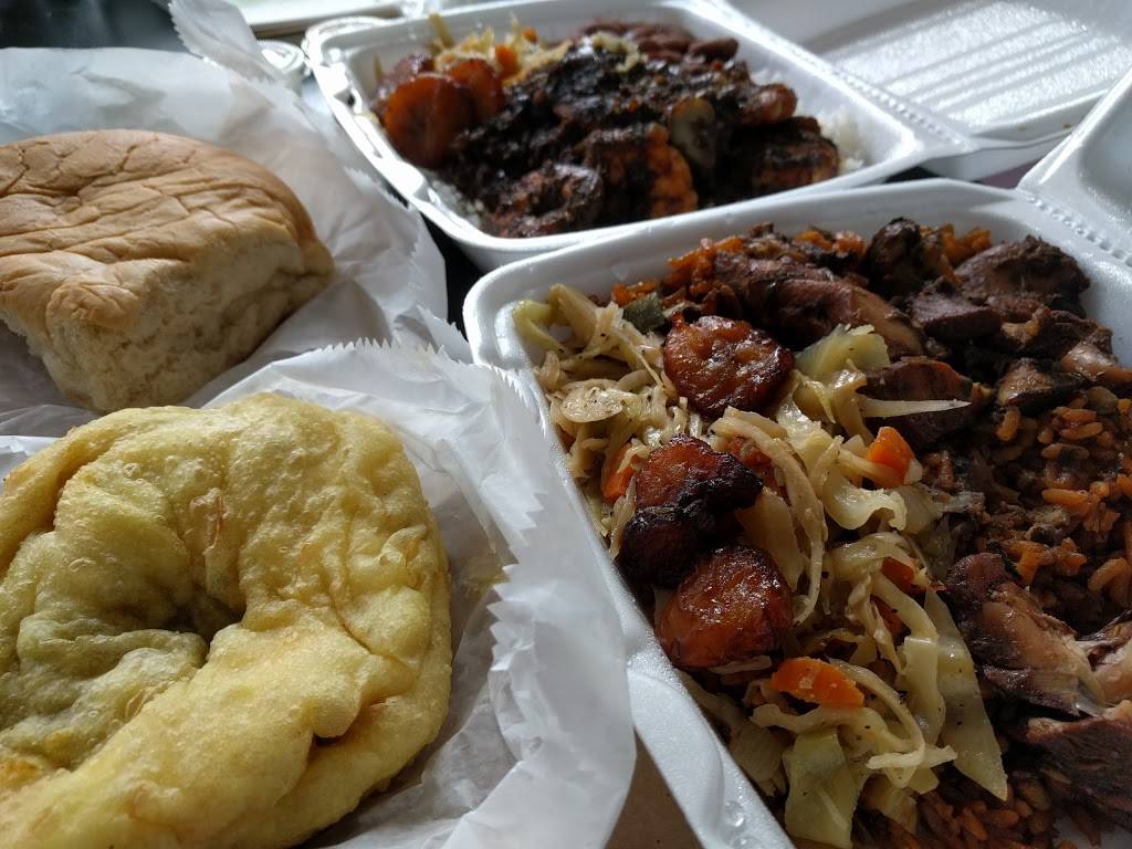 Bobby Bs Roti Shop | restaurant | 1176 Fairfield Ave, Bridgeport, CT 06605, USA | 2035405937 OR +1 203-540-5937