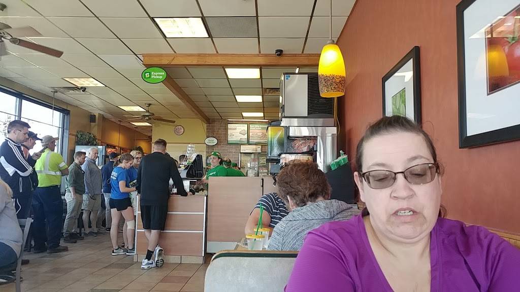 Subway | restaurant | 116 W Agency Rd, West Burlington, IA 52655, USA | 3197532200 OR +1 319-753-2200