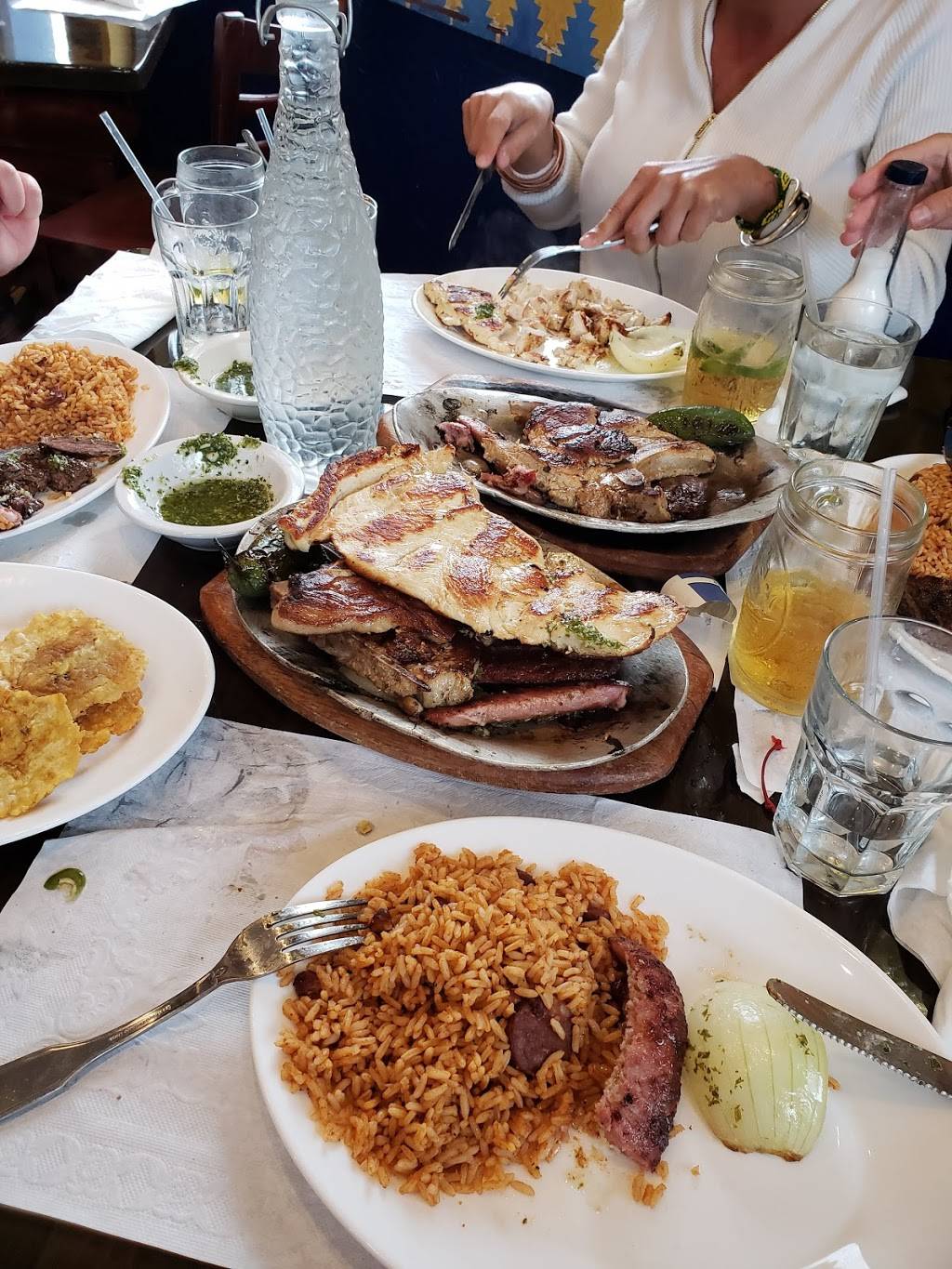 El Atlakat | restaurant | 9425 SW 40th St, Miami, FL 33165, USA | 3055529090 OR +1 305-552-9090