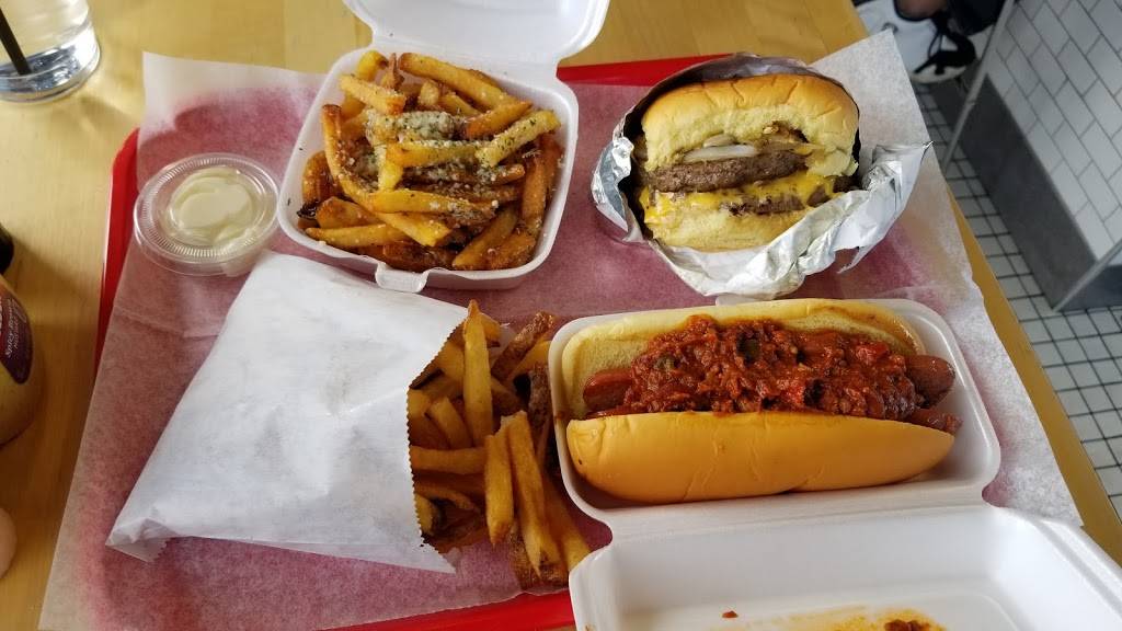 Sids All American | restaurant | 80 Glen Cove Ave, Glen Cove, NY 11542, USA | 5162009071 OR +1 516-200-9071