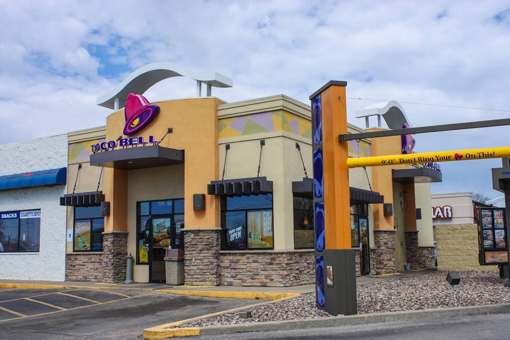 Taco Bell | meal takeaway | 802 W Wisconsin St, Sparta, WI 54656, USA | 6082697188 OR +1 608-269-7188