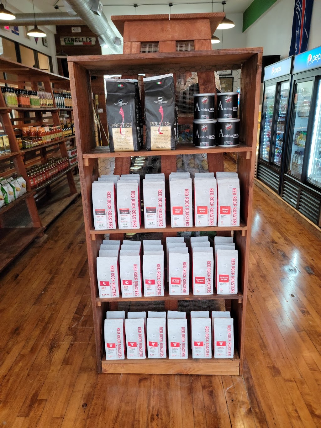 Fanellis Deli + Market | restaurant | 120 Franklin St Suite 101, Clarksville, TN 37040, USA | 9319192588 OR +1 931-919-2588