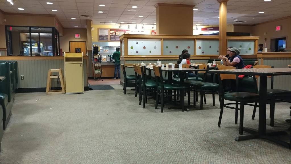 Papa Ginos | restaurant | 385 Broadway, Saugus, MA 01906, USA | 7812334419 OR +1 781-233-4419