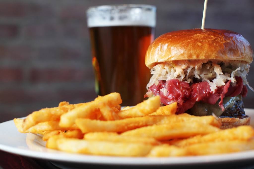 Hill City Grill | restaurant | 291 Main St, Oneonta, NY 13820, USA | 6073537220 OR +1 607-353-7220