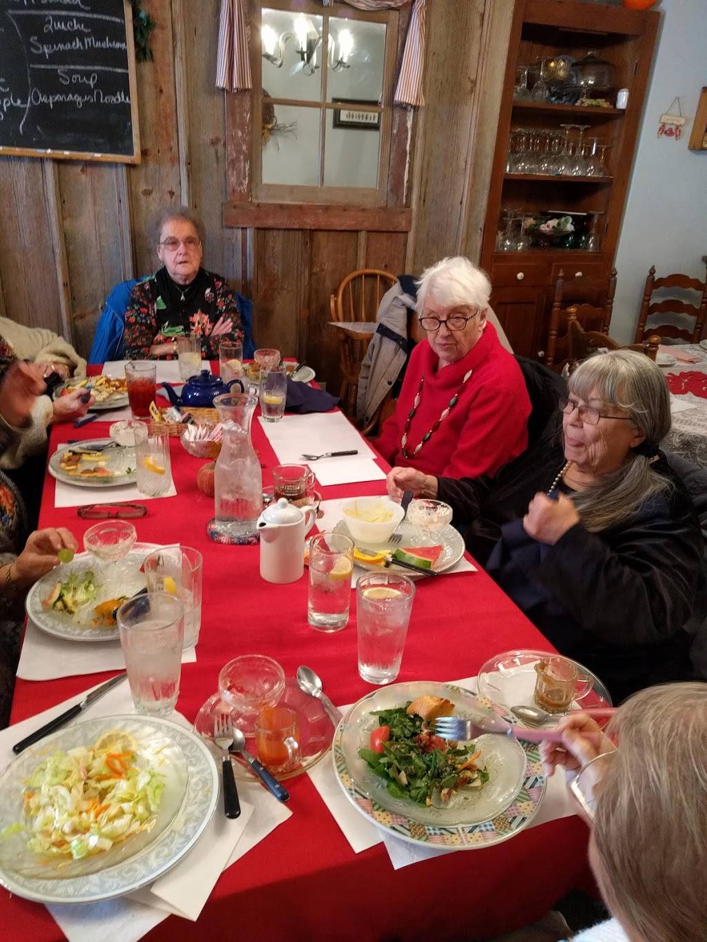 Raspberry Room | restaurant | 5025 US-51 BUS, Decatur, IL 62521, USA | 2178652916 OR +1 217-865-2916