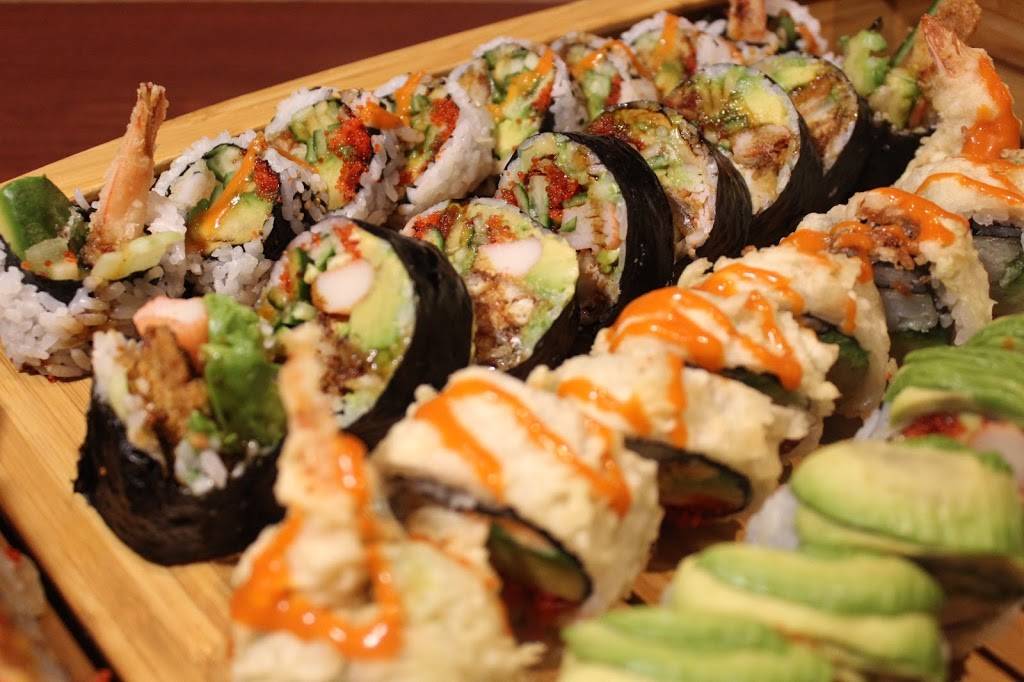 Oyaji Sushi | restaurant | 10341 Yonge St, Richmond Hill, ON L4C 3C1, Canada | 9052376272 OR +1 905-237-6272