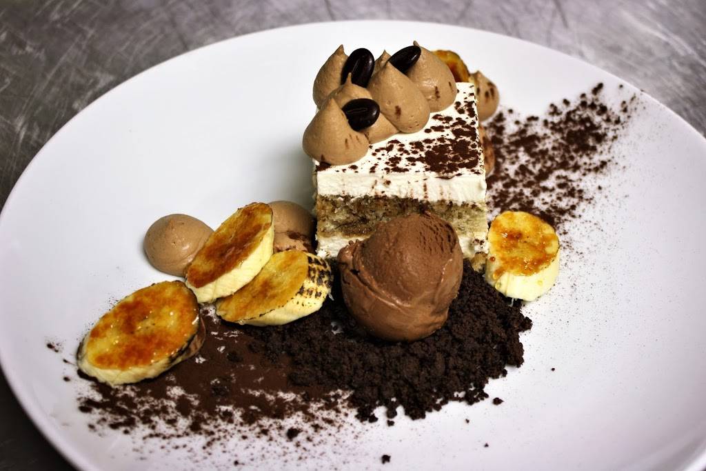 Three Embers Restaurant | restaurant | 10 Marriott Dr, Lincolnshire, IL 60069, USA | 8476340100 OR +1 847-634-0100