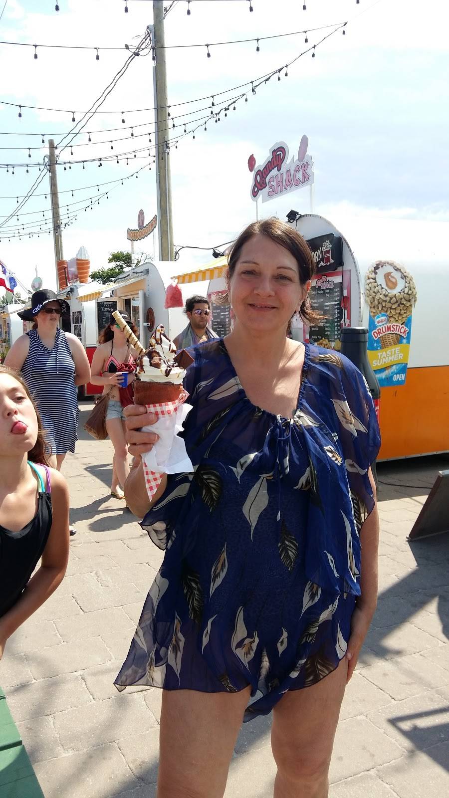 Subway | restaurant | 10 Main St, Wasaga Beach, ON L9Z 2K3, Canada | 5199951401 OR +1 519-995-1401