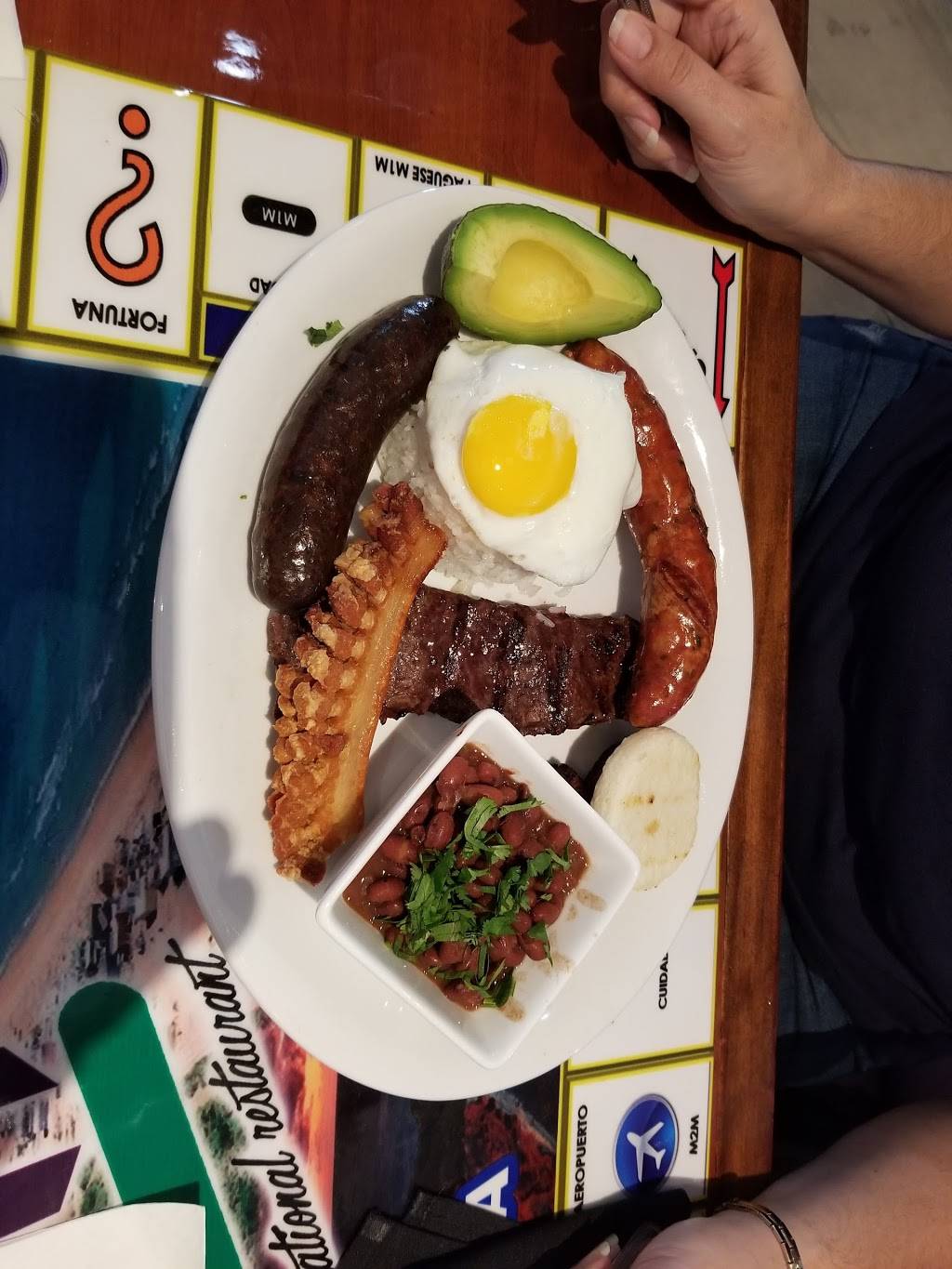 Inti International Restaurant | restaurant | 2199 7th Ave, Vero Beach, FL 32960, USA | 7722576652 OR +1 772-257-6652